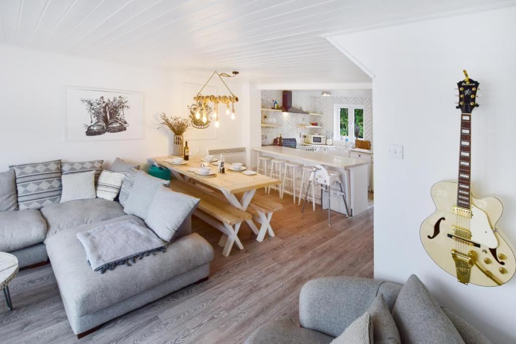Luxury Lodge In The Heart Of The Cotswolds 赛伦塞斯特 外观 照片